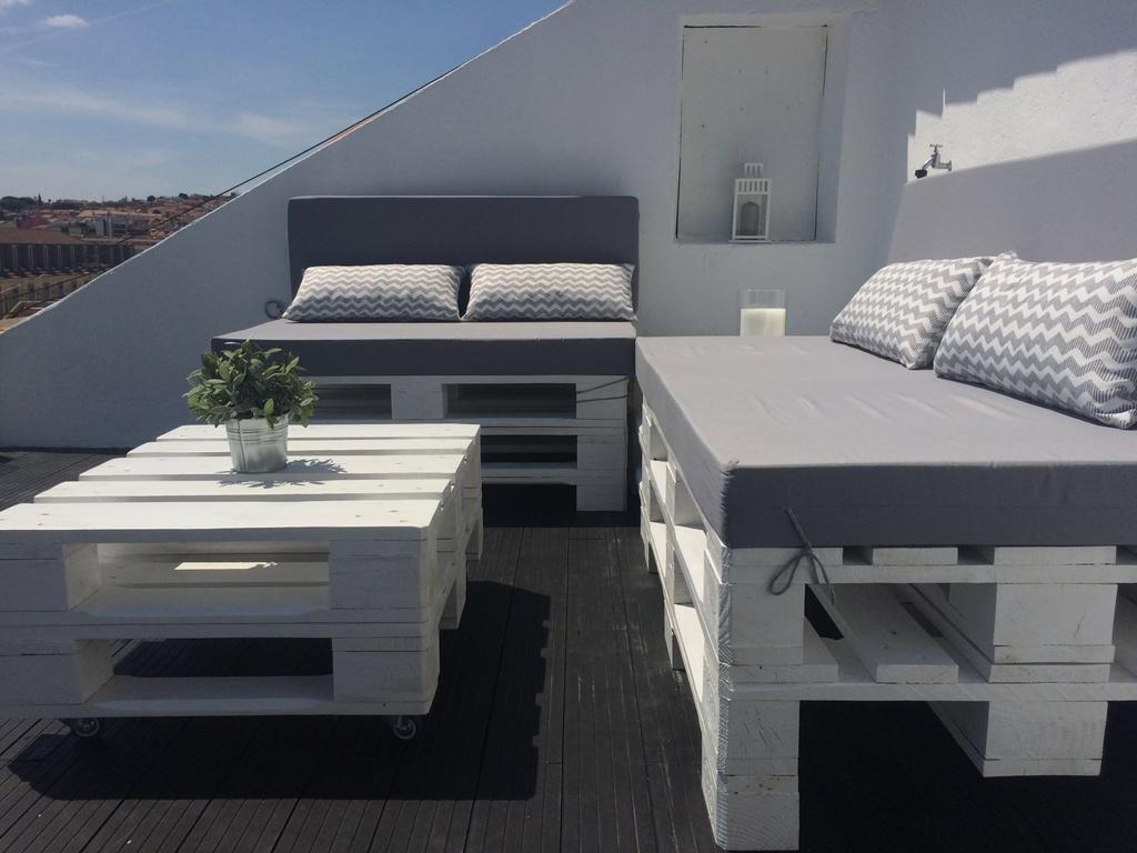 A Terrace On A Topfloor With A View Lisbon Exterior photo